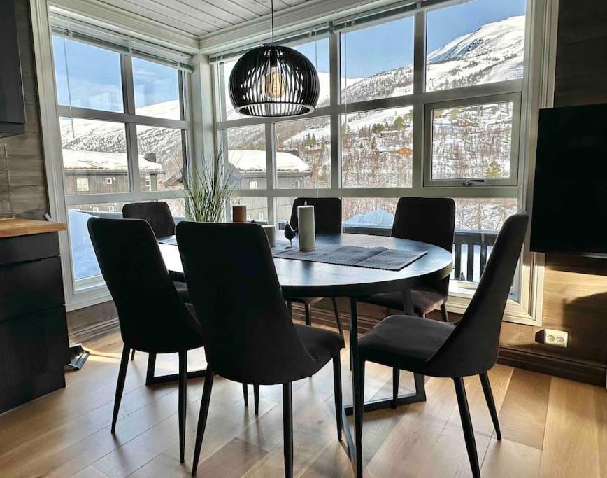 Lovise Mountain Apartment ストランダ エクステリア 写真